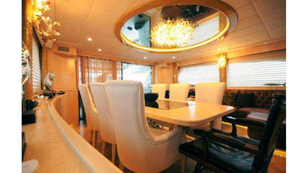 custom build motor yacht (5)