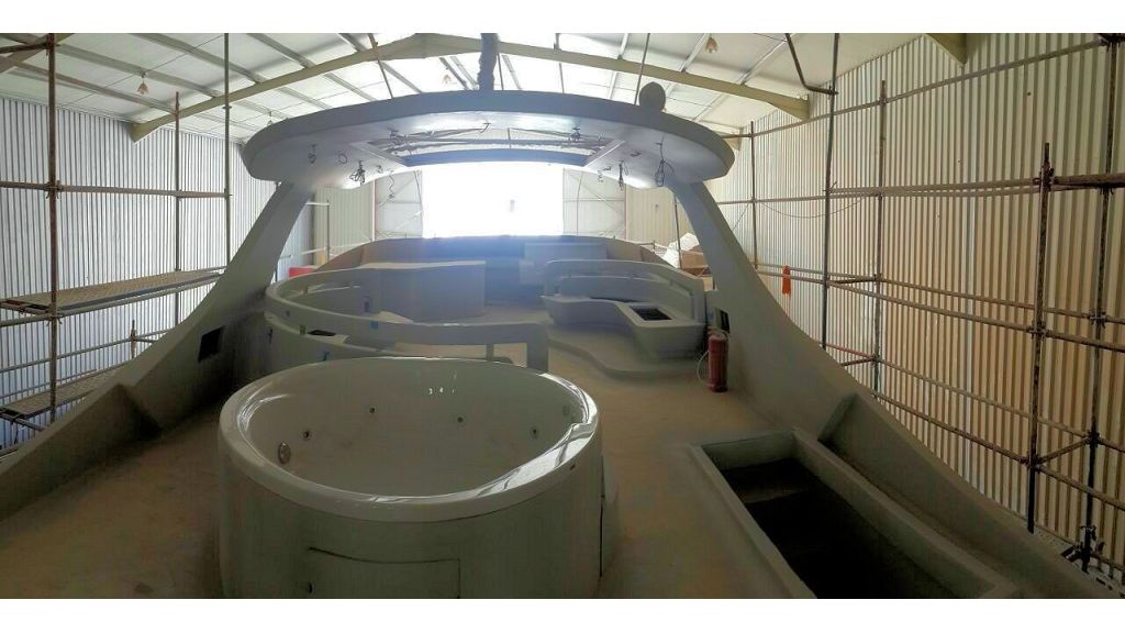 Epoxy Laminated Motoryacht (12)