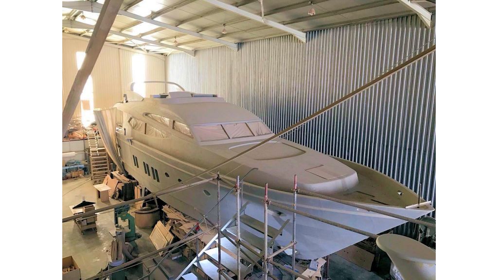 Epoxy Laminated Motoryacht (2)