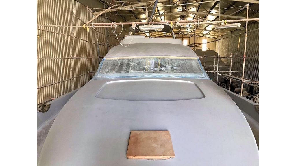 Epoxy Laminated Motoryacht (3)