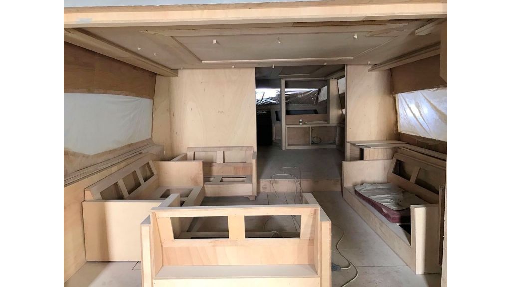 Epoxy Laminated Motoryacht (33)