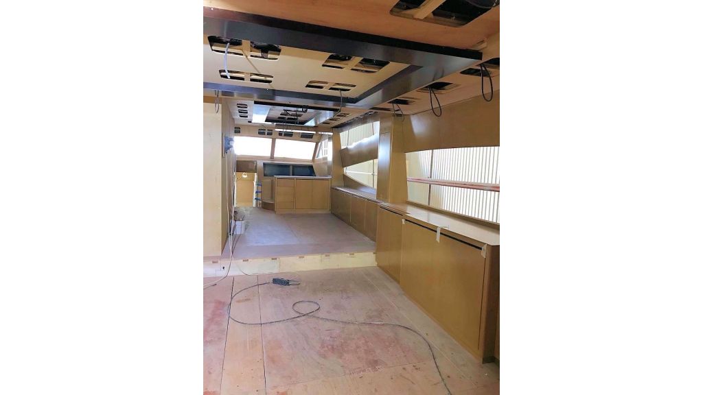 Epoxy Laminated Motoryacht (57)