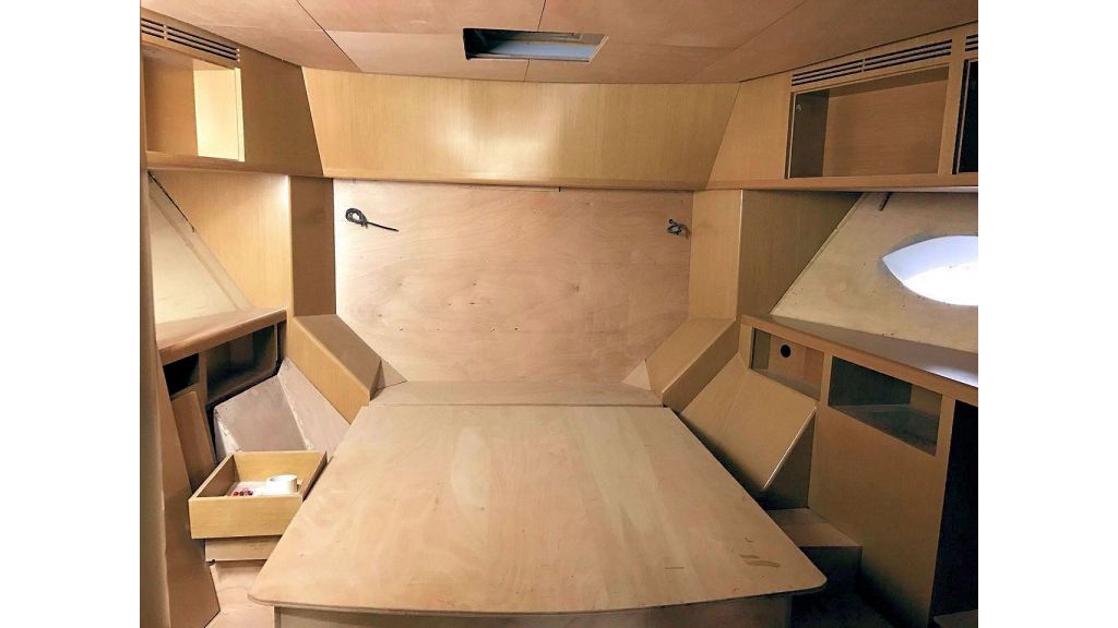 Epoxy Laminated Motoryacht (70)