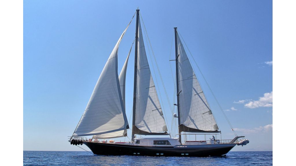 Steel Aluminium Sailing Yacht (6)