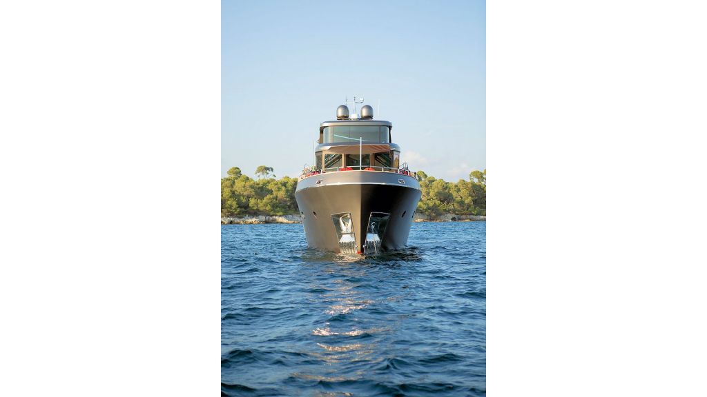 Trawler Style Motor Yacht (14)