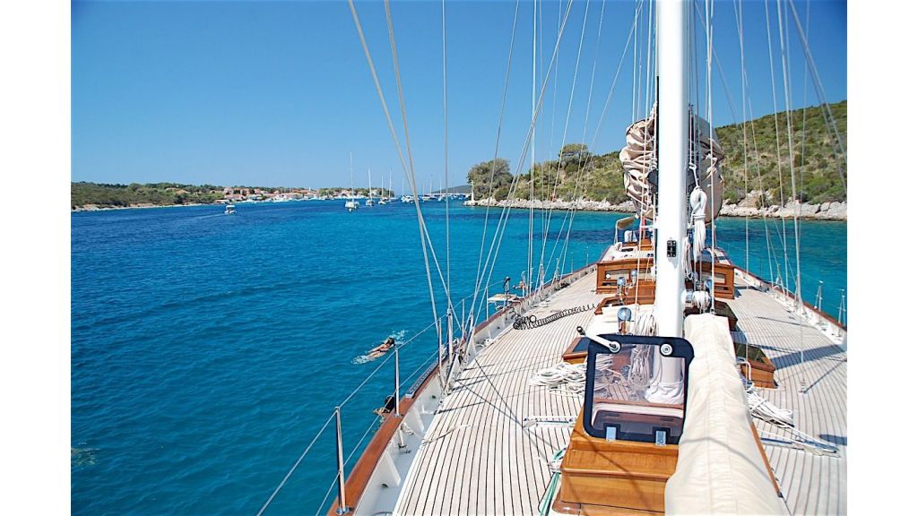 Shindela Sailing Yacht (13)