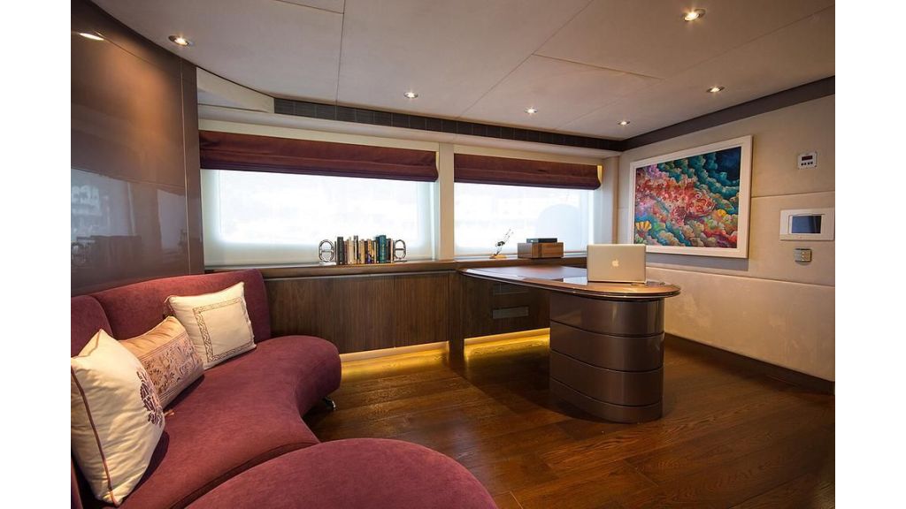 38m Motor Yacht (21)