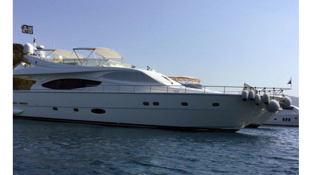 Ferretti-760 motoryacht (41)