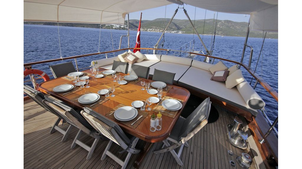 Five Cabins Transom Gulet (14)