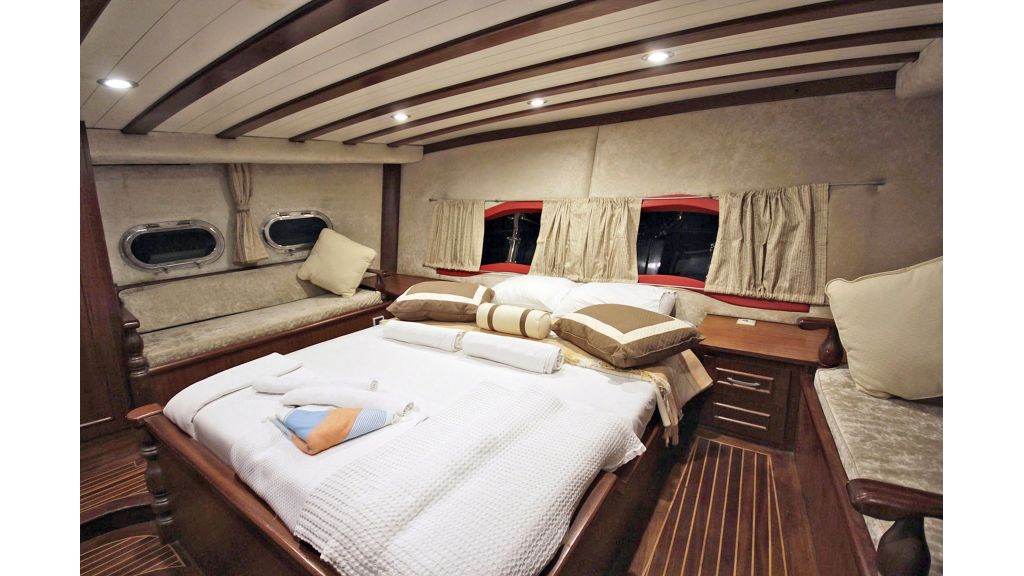 Five Cabins Transom Gulet (26)