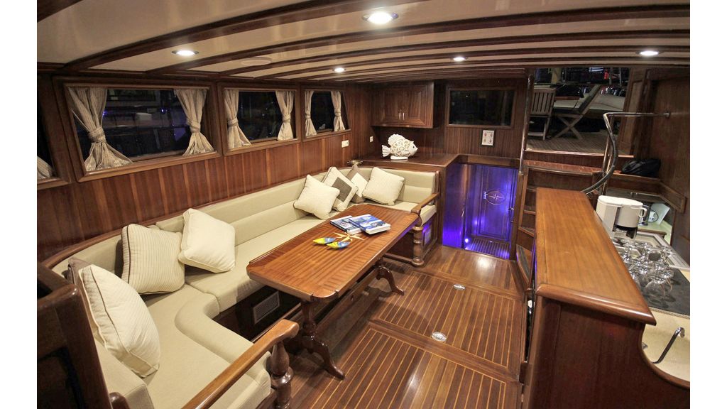 Five Cabins Transom Gulet (33)