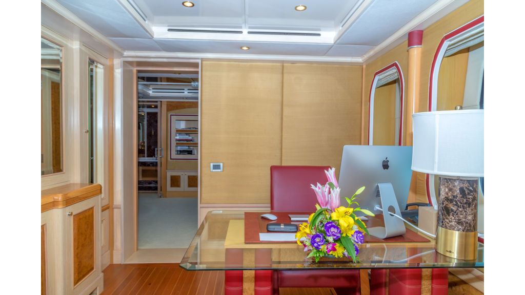 Motor Yacht Sensation Inner (19)