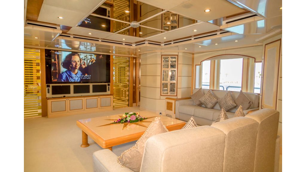 Motor Yacht Sensation Inner (4)