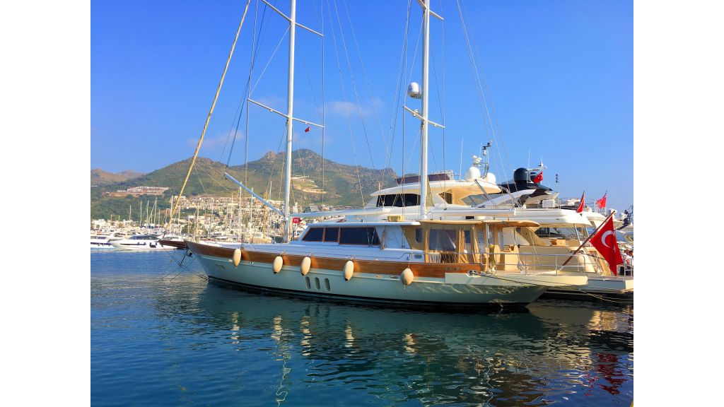 Istanbul Built Sailing Yacht (12) - master