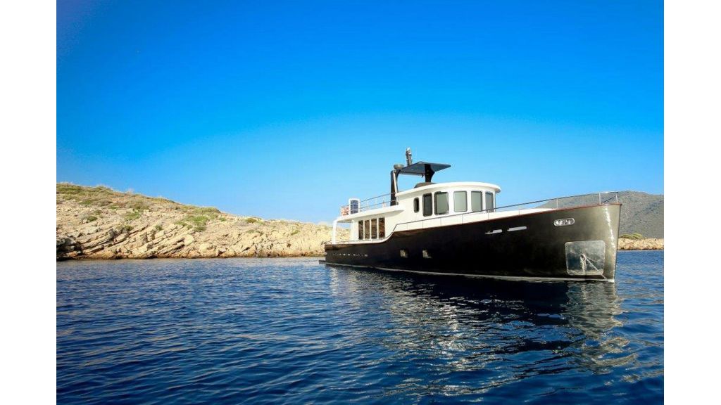 Custom Built Trawler (62)