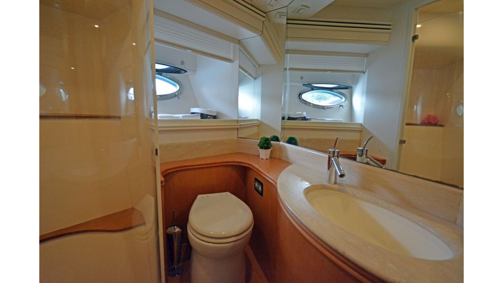 Pershing 88 For Charter (27)