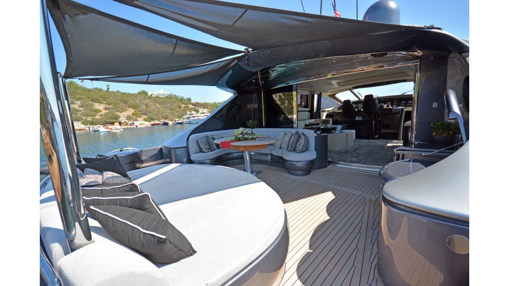 Pershing 88 For Charter (52)