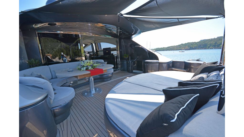 Pershing 88 For Charter (66)