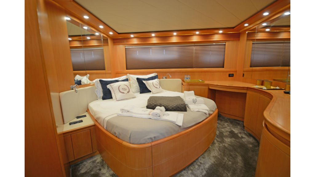 Pershing 88 For Sale (10)