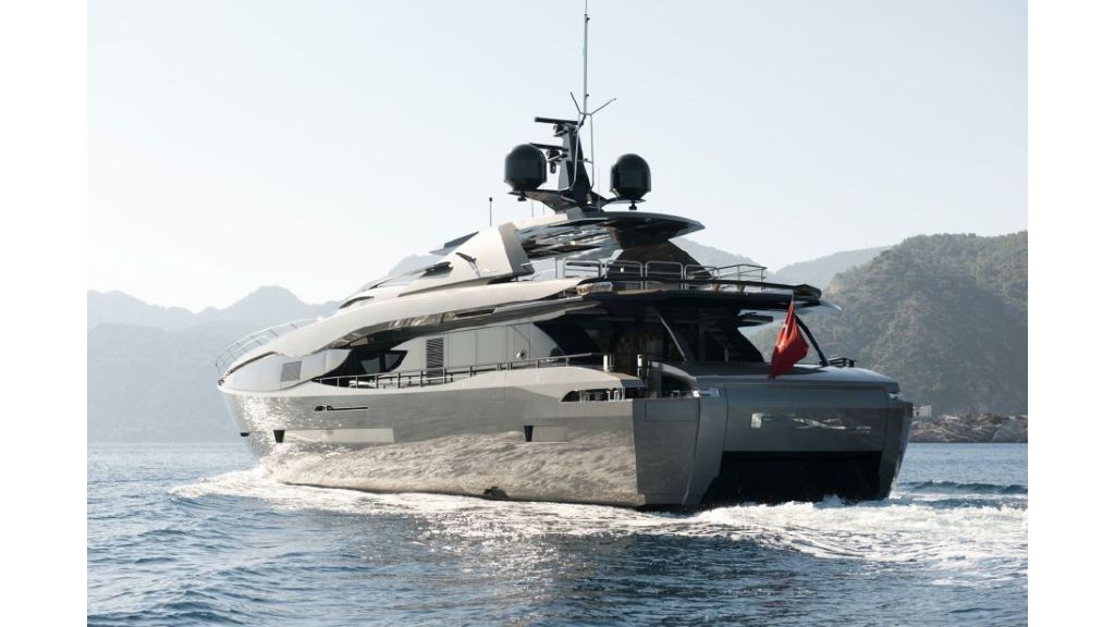 FX Motor Yacht (1)