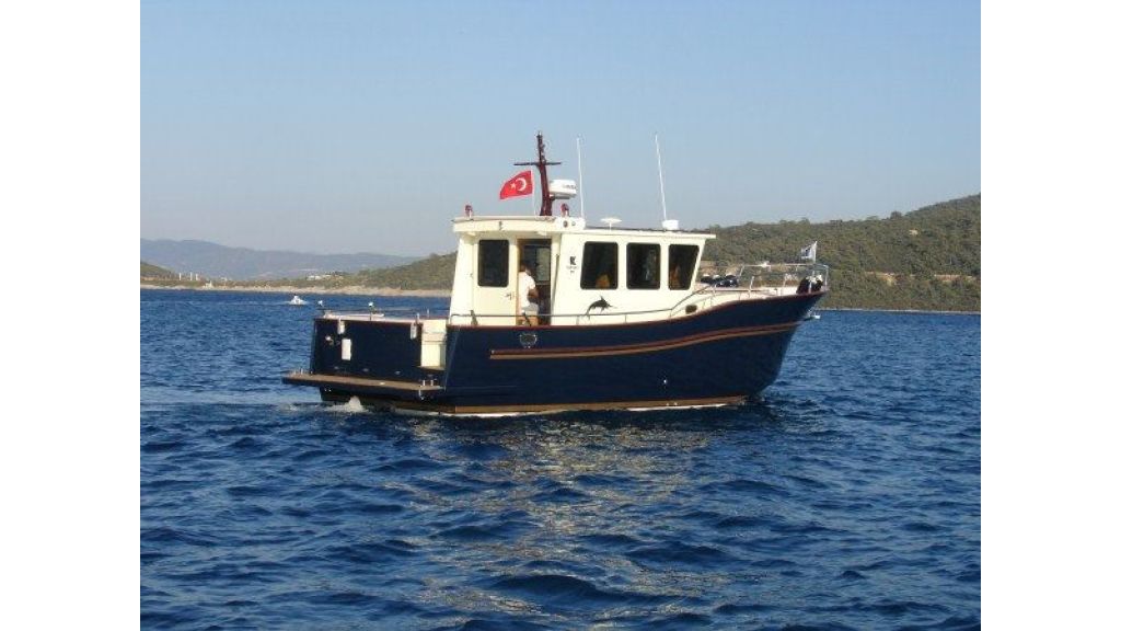 Epoxy Laminated 10,5 meter Trawler 4