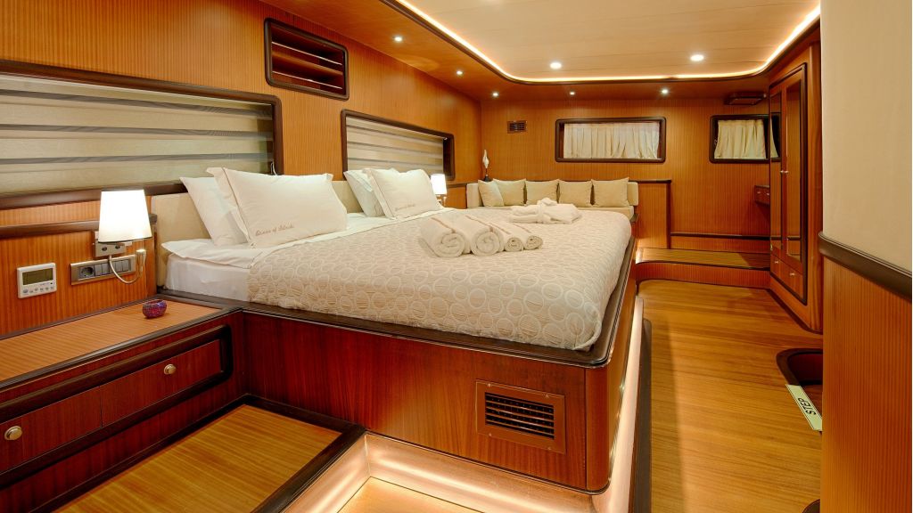 Luxury Gulet Queen of Salmakis (6)