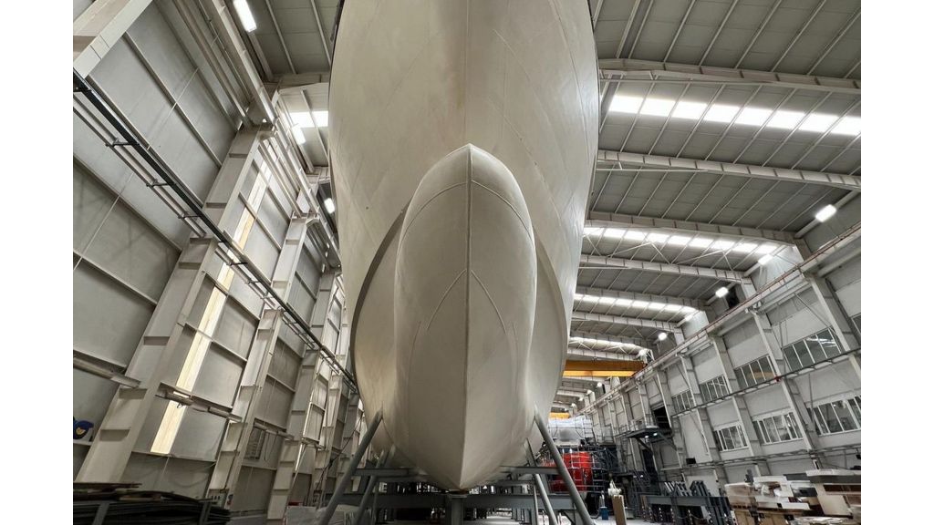 60m-mega-yacht-for-sale (63)
