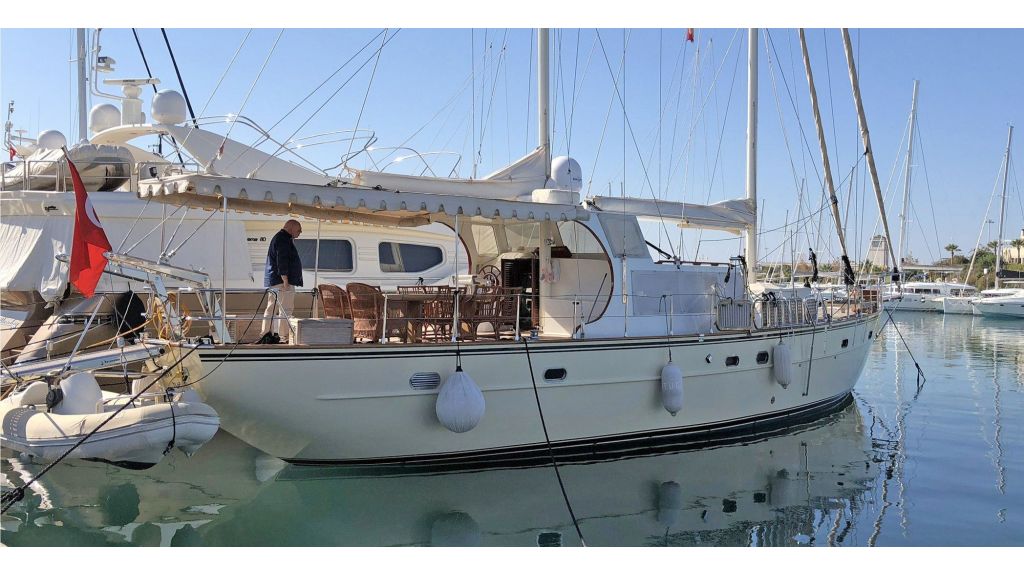 Quality Sailing Yacht (43)