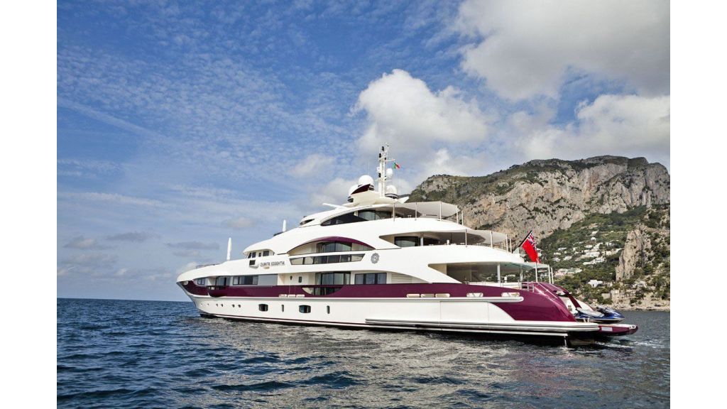 Motor Yacht Quine Essential (28)