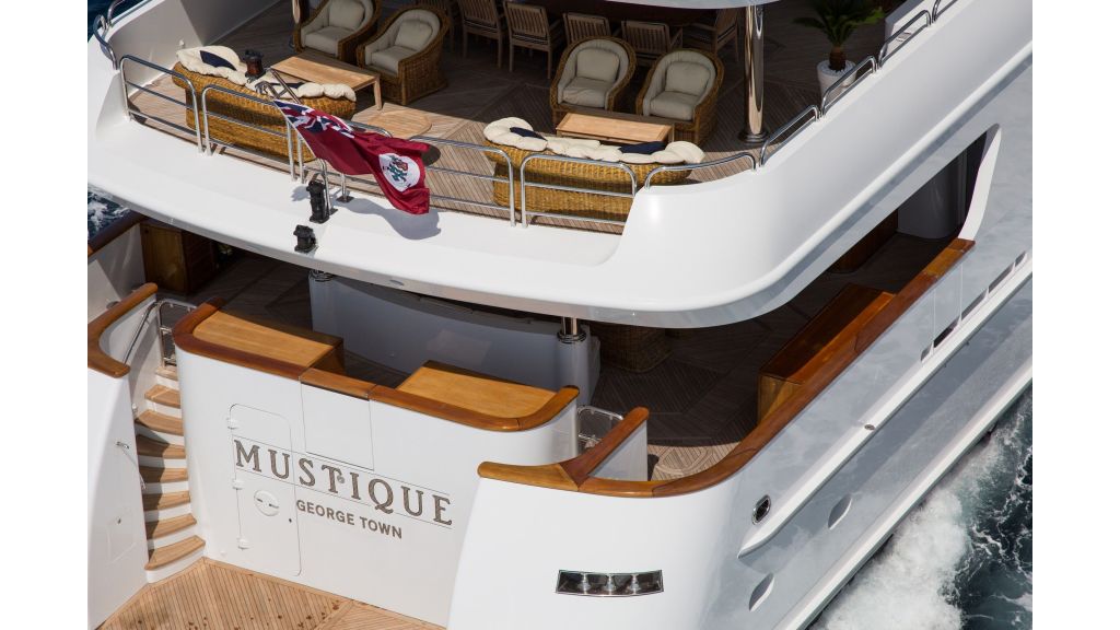 Mustique Luxury Motor Yacht (101)