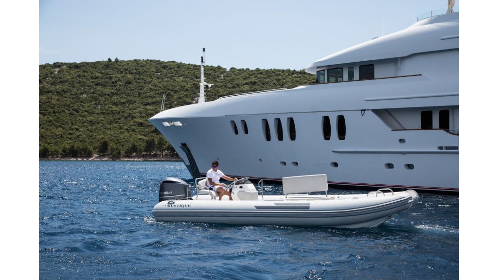 Mustique Luxury Motor Yacht (118)