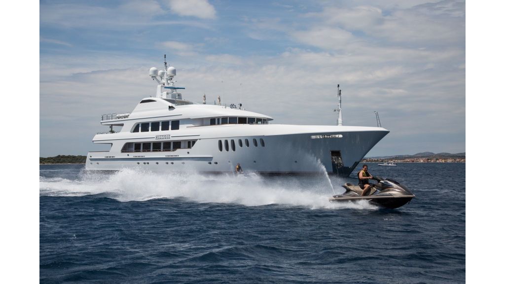 Mustique Luxury Motor Yacht (134)