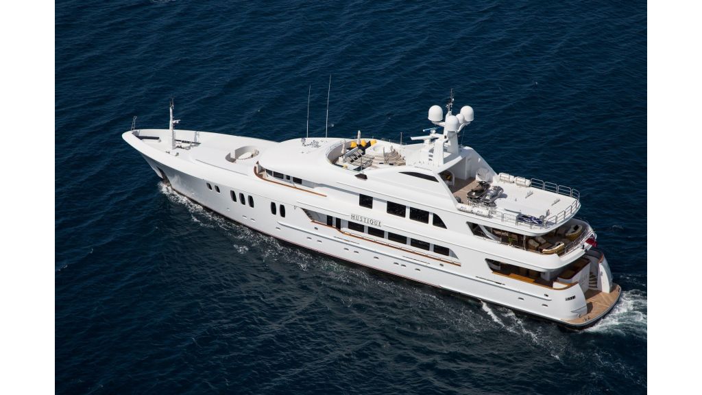Mustique Luxury Motor Yacht (53)