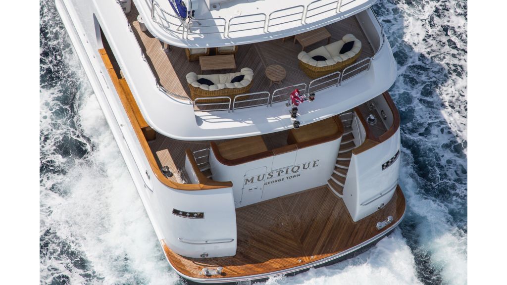 Mustique Luxury Motor Yacht (62)