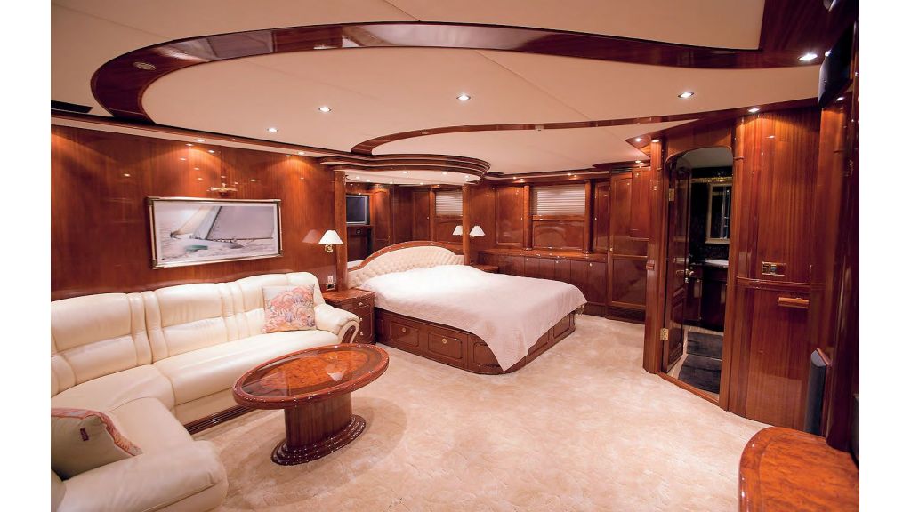 Luxury-Sailing-Yacht-for-Sale (11)