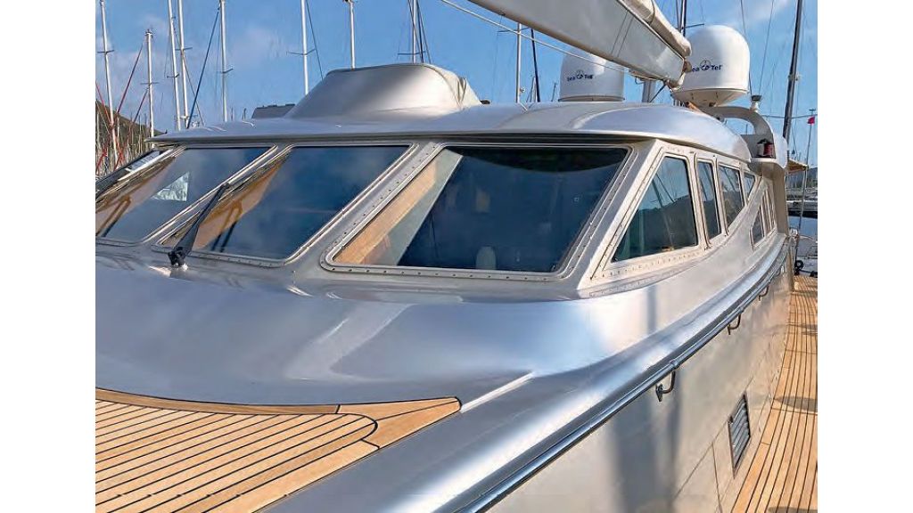 Luxury-Sailing-Yacht-for-Sale (5)