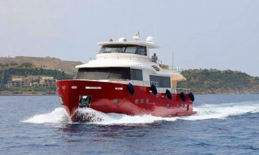 Luxury Trawler (3)