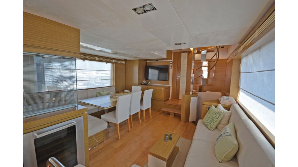 Luxury Trawler (8)