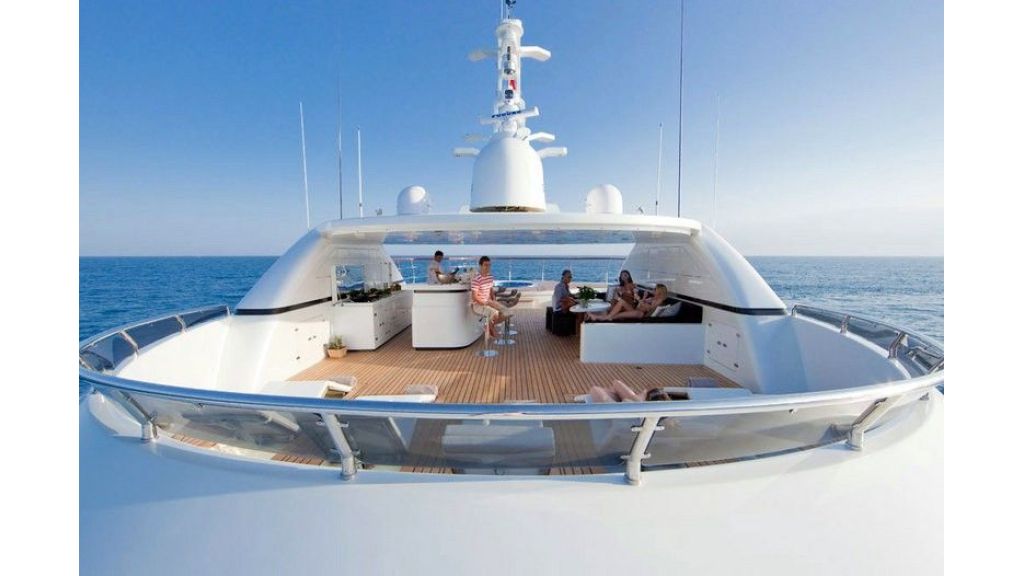 Mystic motor yacht (15)