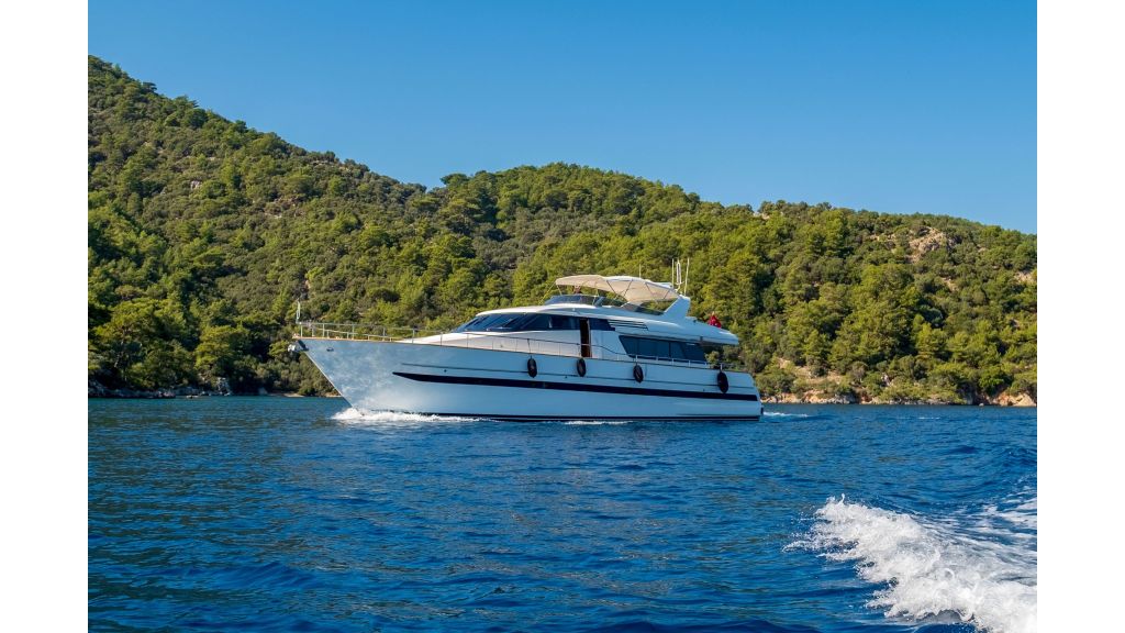 Sanlorenzo 75ft motor yacht (9)