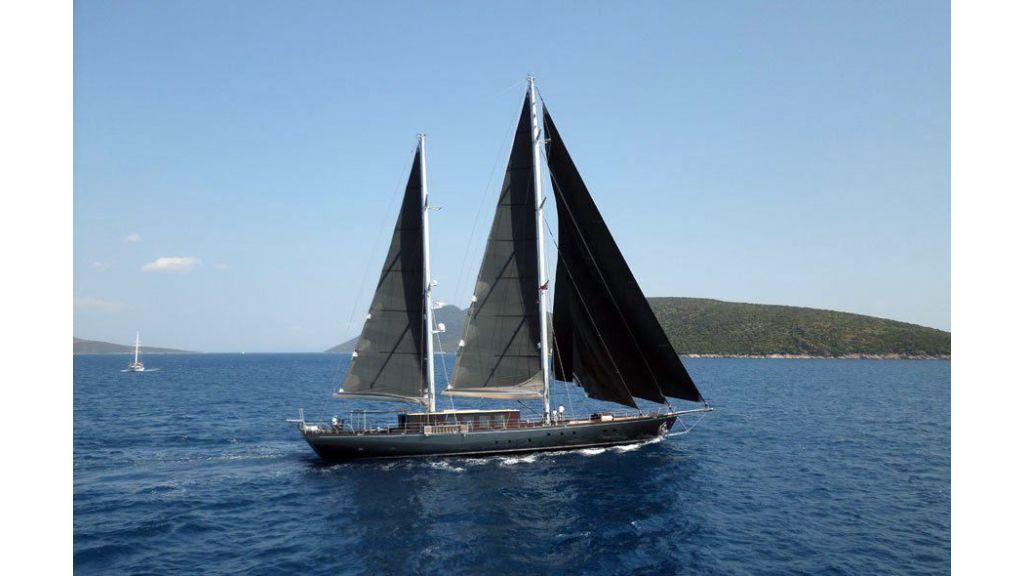 Superior Quality Motor Sailer (22)