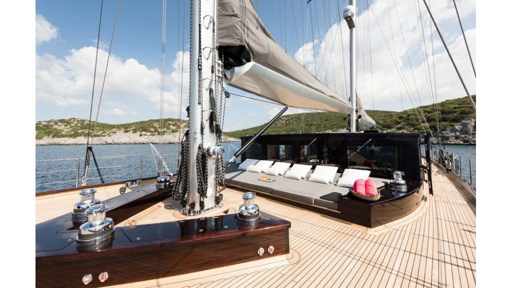 Superior Quality Motor Sailer (28)