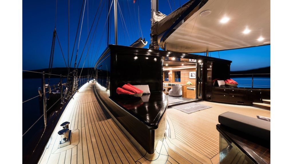 Superior Quality Motor Sailer (32)