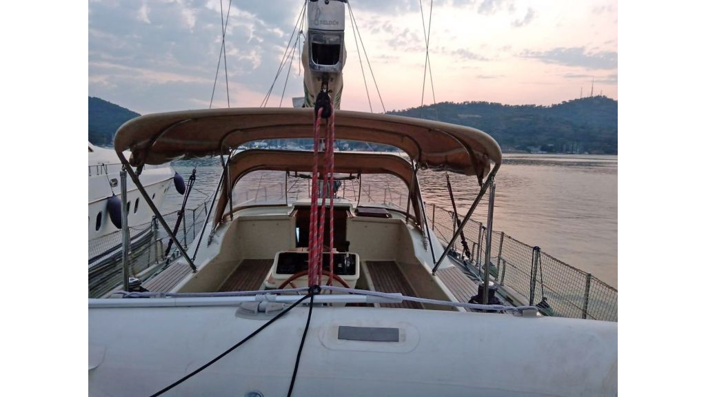 Luxury 2 Cabins Sailing Yacht (1)