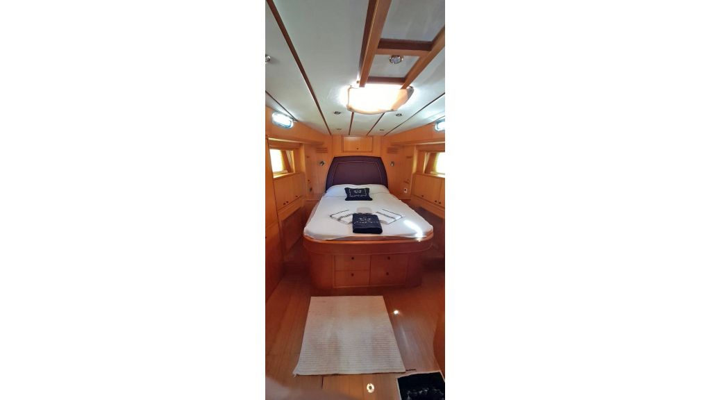 Luxury 2 Cabins Sailing Yacht (11)