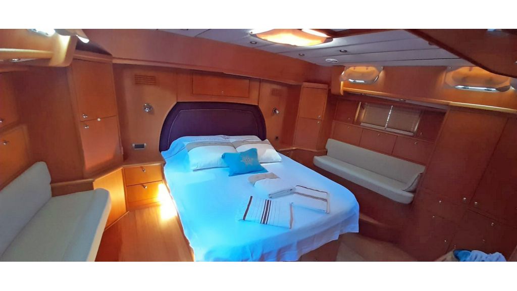 Luxury 2 Cabins Sailing Yacht (6)