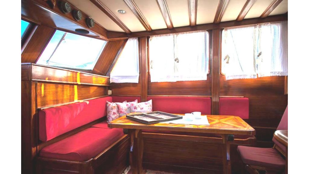 6 Cabins Commercial Transom Gulet (10)