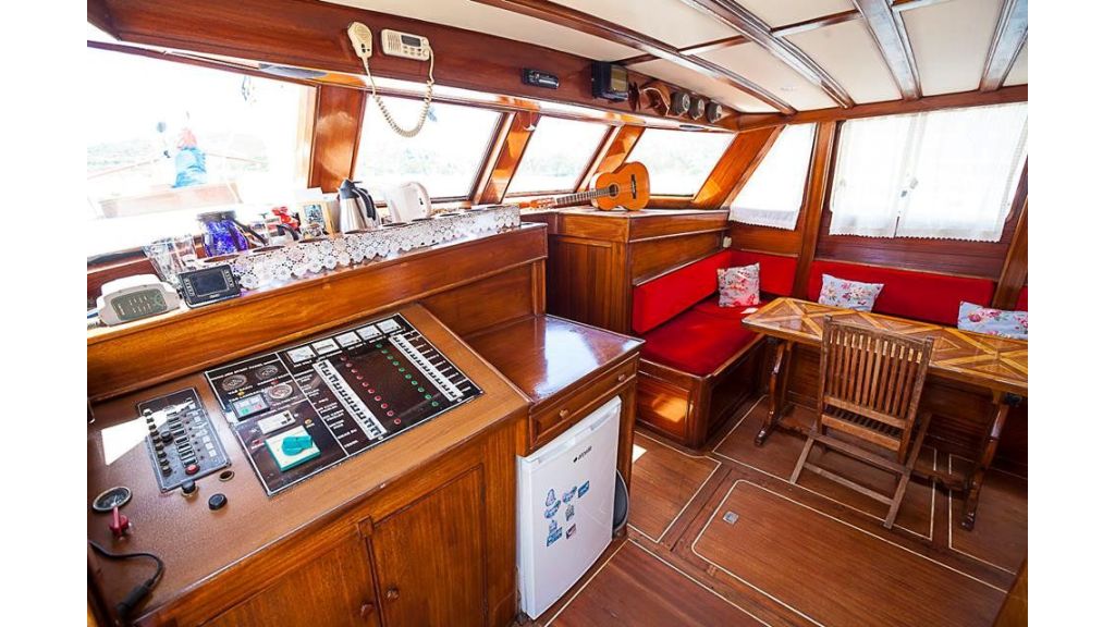 6 Cabins Commercial Transom Gulet (7)