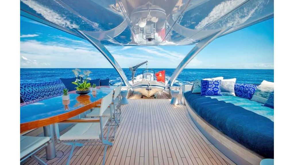 Adastra Luxury Motor Yacht (7)