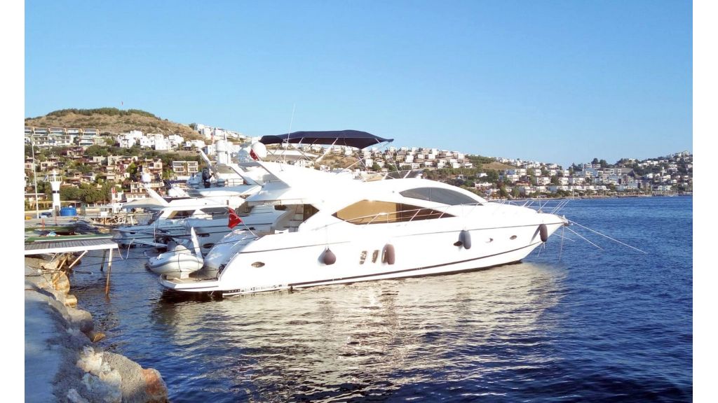 Sunseeker Manhattan 60 For Sale (1)